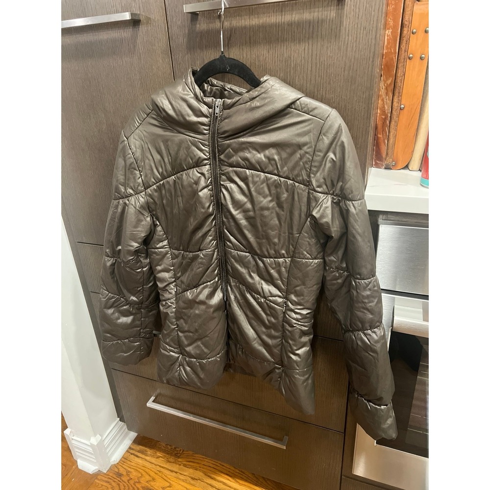 Patagonia women's brown winter jacket with‎ hood size medium